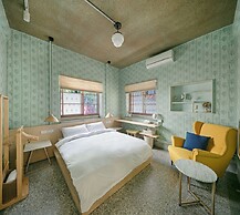 Civil Life Guesthouse Tainan