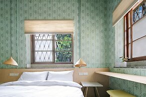 Civil Life Guesthouse Tainan