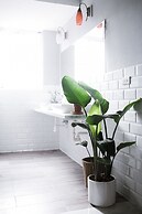 Civil Life Guesthouse Tainan