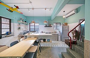 Civil Life Guesthouse Tainan