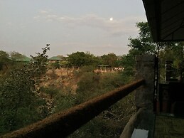 Lei Thar Gone Guest House