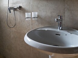 Lei Thar Gone Guest House