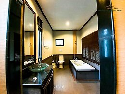 Nai Harn Grand Villa