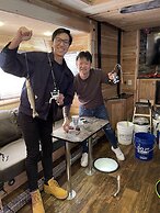 Alaska log cabins on the pond B & B
