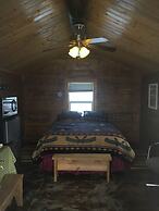 Alaska log cabins on the pond B & B