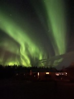 Alaska log cabins on the pond B & B