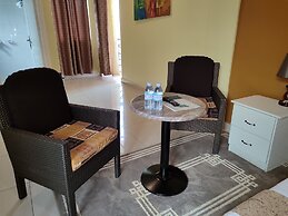 Garden Courts Hotel Masaka