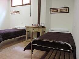 Albergue Santo Tomás de Canterbury - Hostel