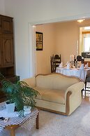 Alexandra Apartments