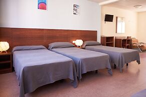 Hotel Caribe Youth Hotel