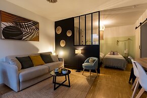 Appart Hotel Eugenie