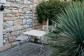 Appart Hotel Eugenie