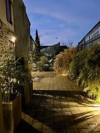 Appart Hotel Eugenie