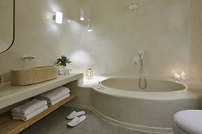 Gitsa Cliff Luxury Villa