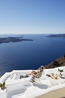 Gitsa Cliff Luxury Villa