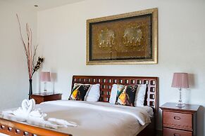 Stunning Luxury Golf and Pool Villas