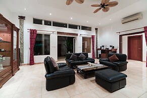 Stunning Luxury Golf and Pool Villas