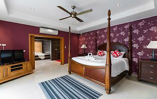 Stunning Luxury Golf and Pool Villas