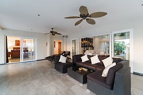 Stunning Luxury Golf and Pool Villas