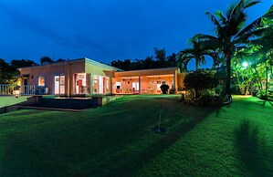 Stunning Luxury Golf and Pool Villas