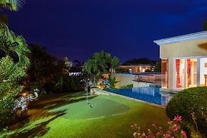 Stunning Luxury Golf and Pool Villas