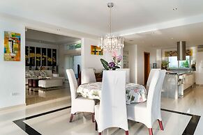 Stunning Luxury Golf and Pool Villas