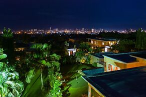 Stunning Luxury Golf and Pool Villas