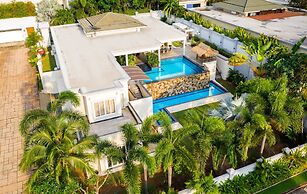 Stunning Luxury Golf and Pool Villas