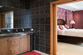 Stunning Luxury Golf and Pool Villas