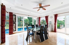 Stunning Luxury Golf and Pool Villas