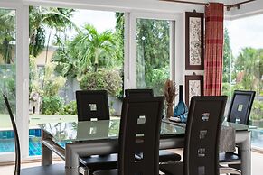 Stunning Luxury Golf and Pool Villas