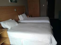 Noma Nini Lodge And Restaurant