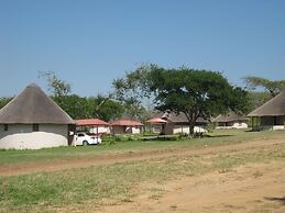 Noma Nini Lodge And Restaurant