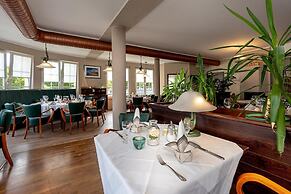 Sur la Mer - Pension & Restaurant