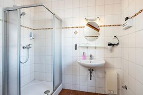 Sur la Mer - Pension & Restaurant