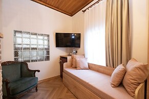 Saye Konak Kaleiçi&Oldtown