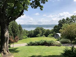 Moonshadow Bed and Breakfast