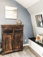 Moonshadow Bed and Breakfast