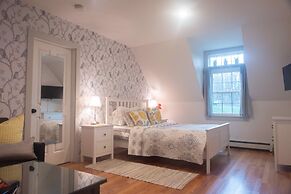 Moonshadow Bed and Breakfast