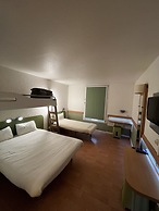 ibis budget Marseille Est Porte d'Aubagne