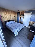 Sugarloaf Mountain Motel