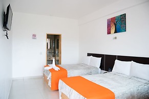 Hotel Los Pinos Express