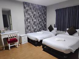 Tim Place - BTS Phra Khanong