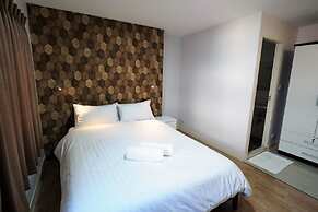 Tim Place - BTS Phra Khanong