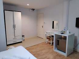 Tim Place - BTS Phra Khanong