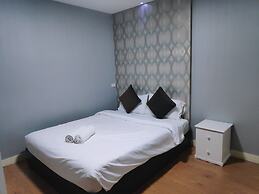 Tim Place - BTS Phra Khanong