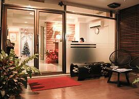 Tim Place - BTS Phra Khanong