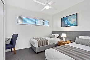 Property Vine - North Shore Kawana and Waterline