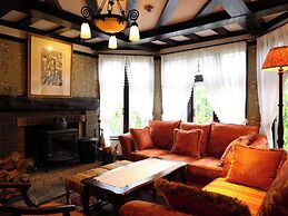 Petit Hotel & Restaurant Old Age