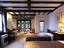 Petit Hotel & Restaurant Old Age